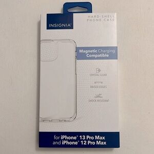 NWT Insignia Clear iPhone 12/13 Pro Max Case